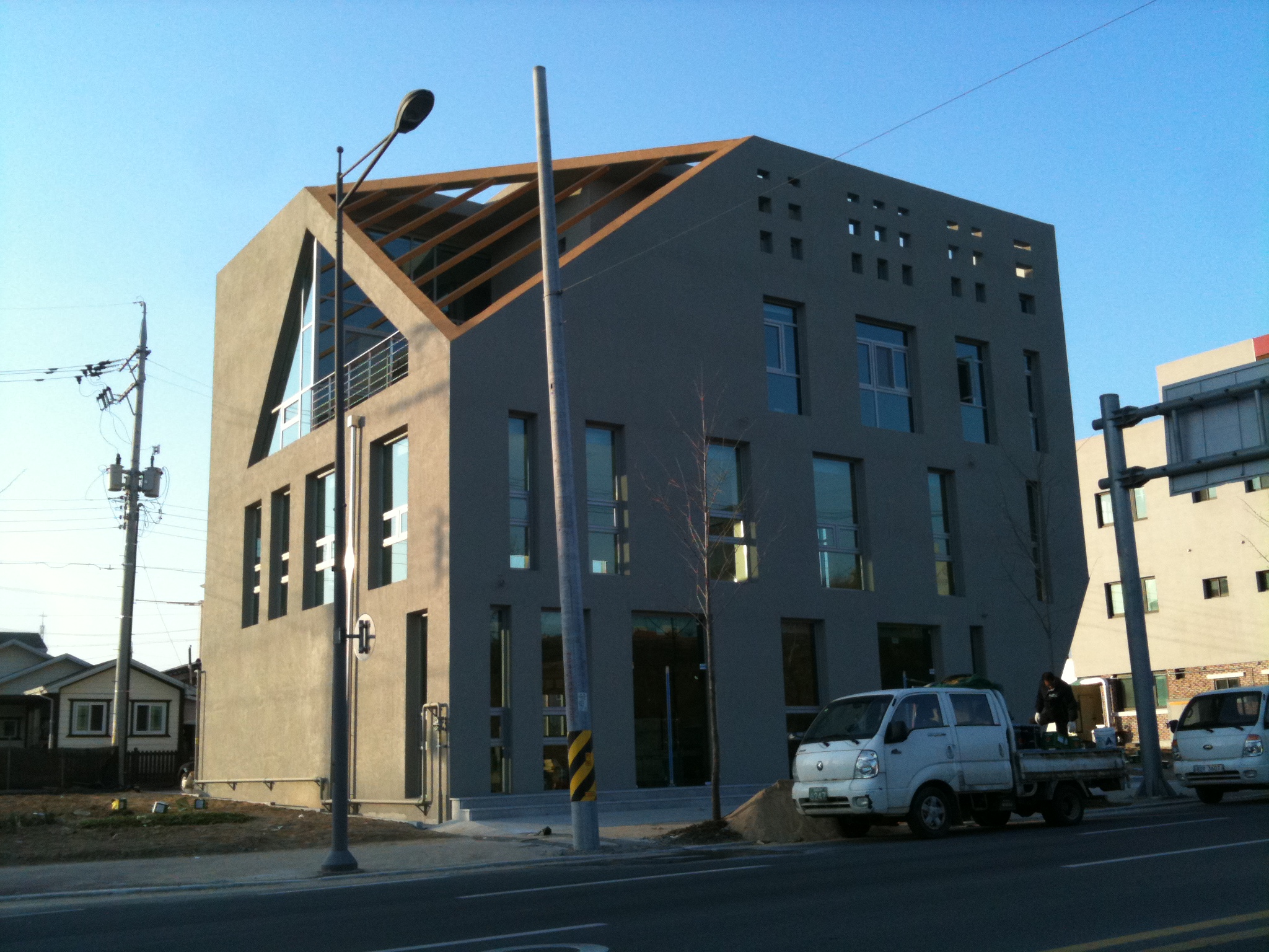 Geumsan Shopping Commercial House